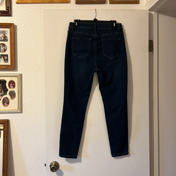 Almost brand new, maybe wore twice. Hi-rise cut. - Picture 2 of 7